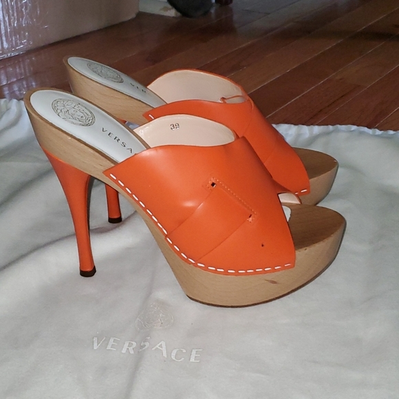 Orange Versace platforms 39 - Picture 2 of 6